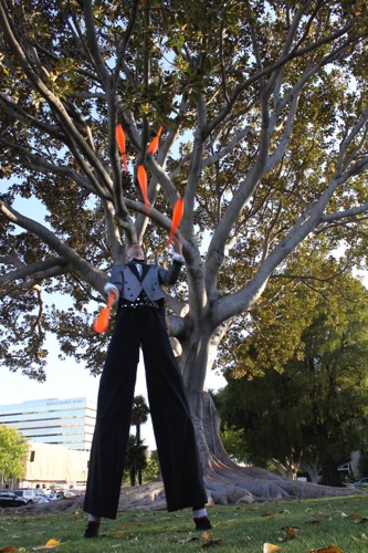 Stilt Juggling Park Stilt Juggling Park